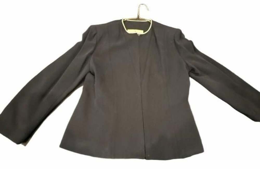 Valentino Boutique Vintage Black Collarless Zip-Front Jacket white piping size10